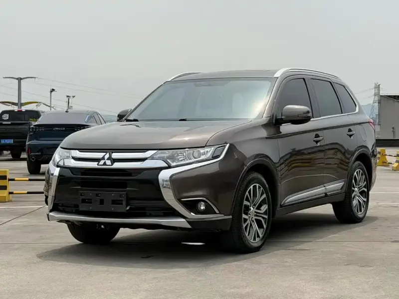 Mitsubishi Outlander, 2018