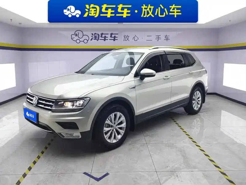 Volkswagen Tiguan L, 2017 — фото 1
