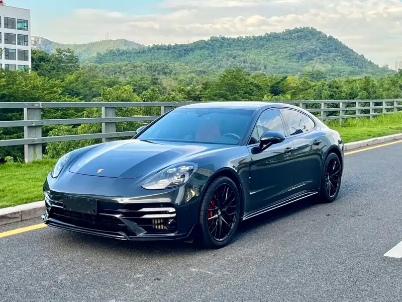 Porsche Panamera, 2021