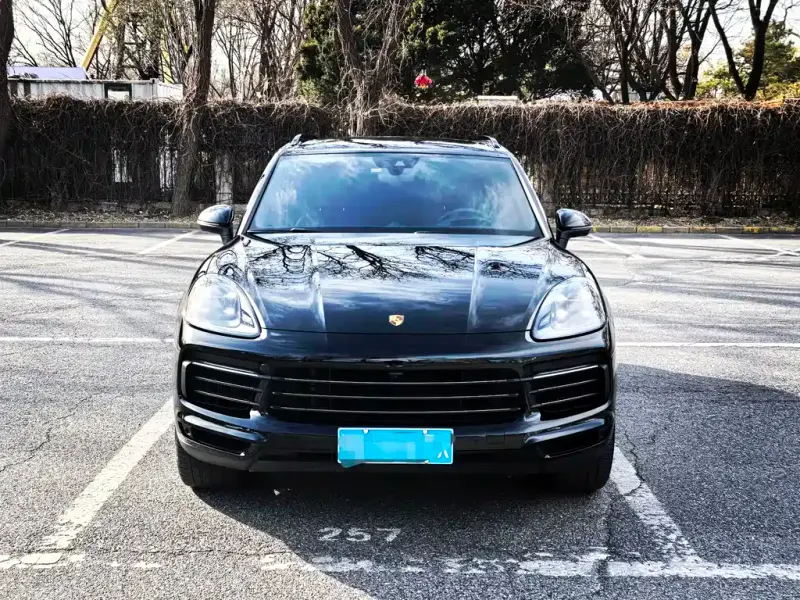 Porsche Cayenne, 2023