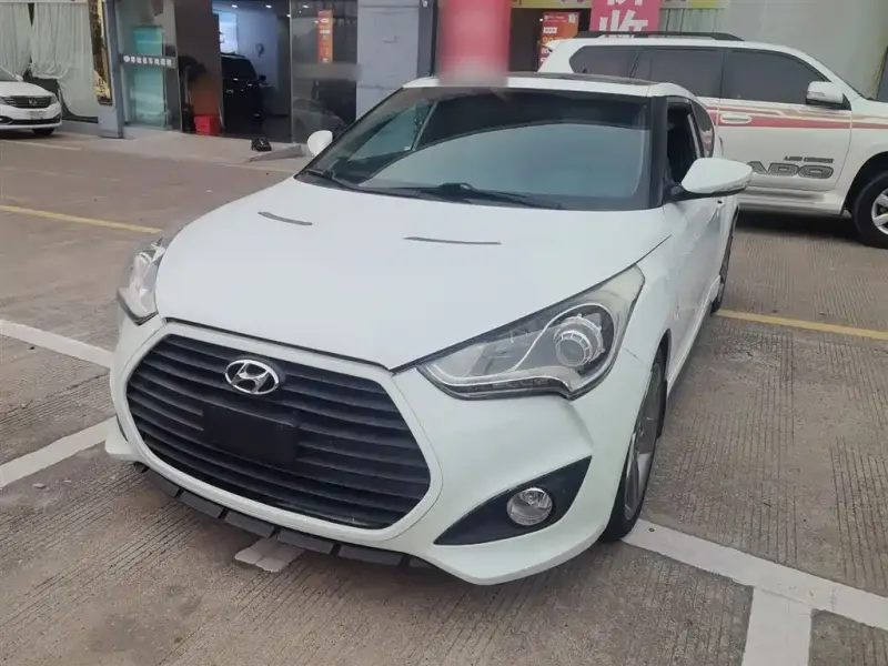 Hyundai Veloster, 2014