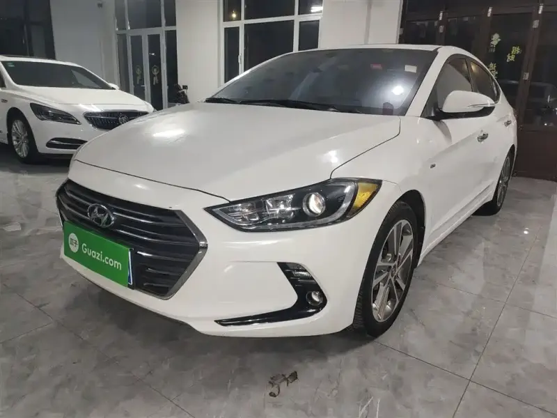 Hyundai Elantra, 2018