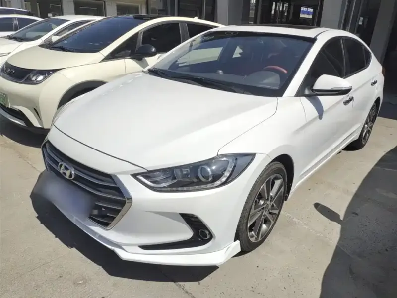 Hyundai Elantra, 2019