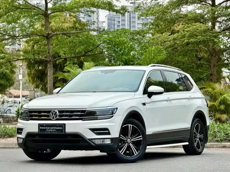Volkswagen Tiguan L, 2017