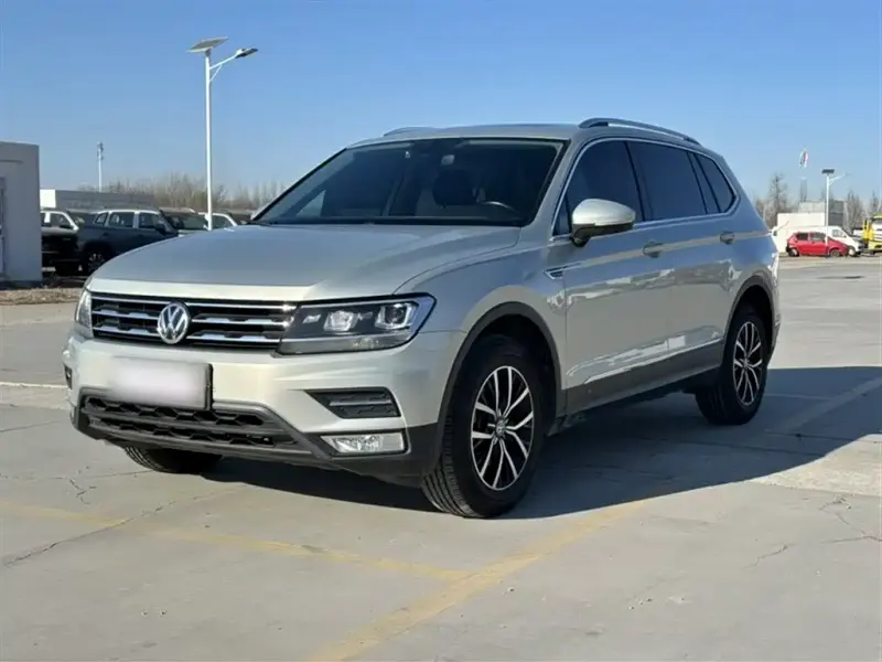 Volkswagen Tiguan L, 2017