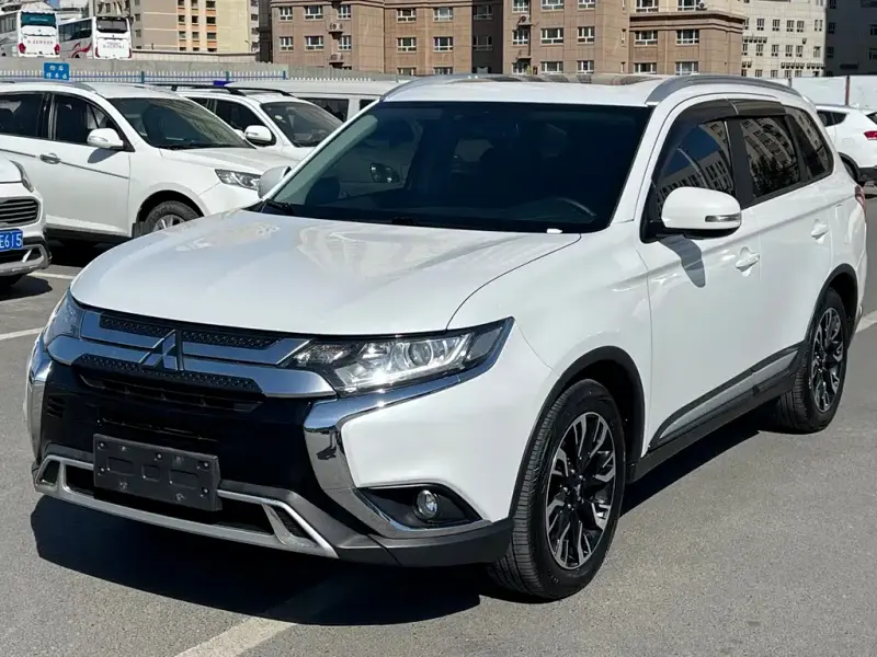 Mitsubishi Outlander, 2019