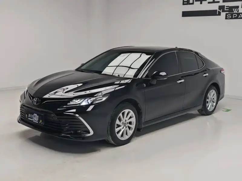 Toyota Camry, 2023
