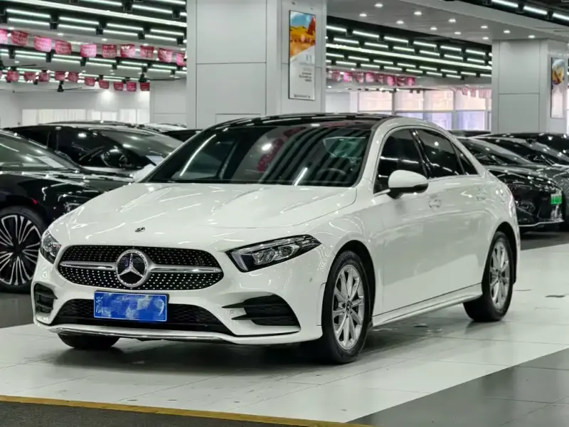 Mercedes-Benz A-Class, 2022 — фото 1