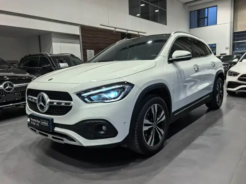 Mercedes-Benz GLA, 2021 — фото 1