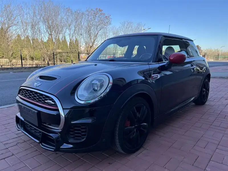 MINI JCW, 2015 — фото 1