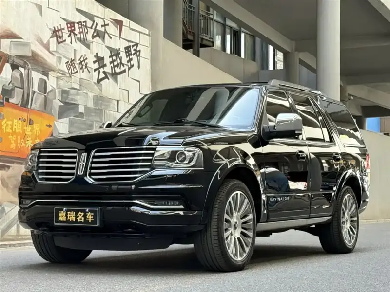 Lincoln Navigator, 2016
