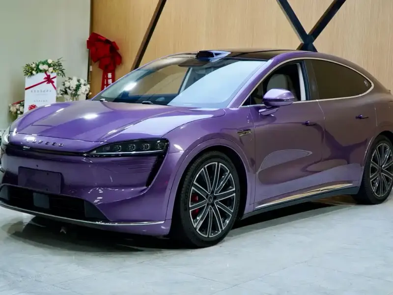 Luxeed Zhijie R7, 2025