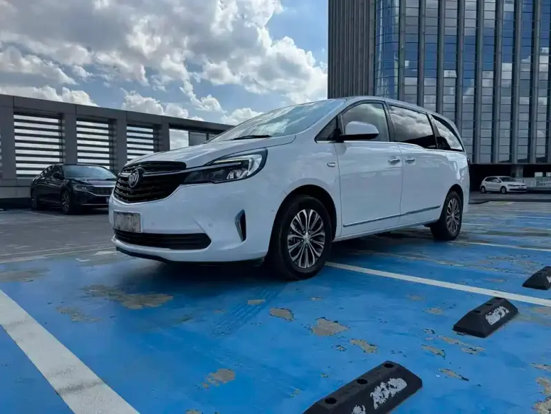 Buick GL8, 2023