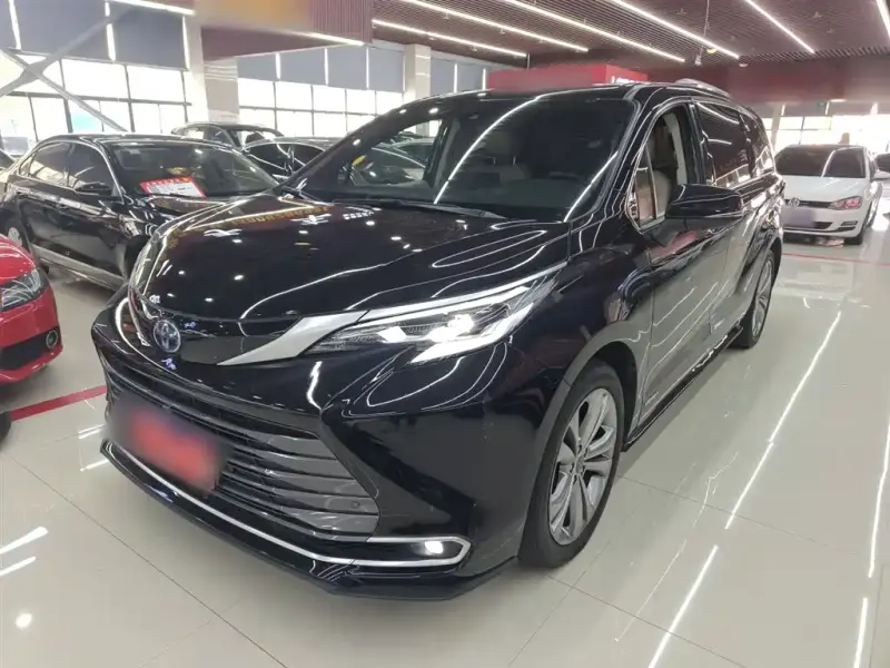 Toyota Sienna, 2023