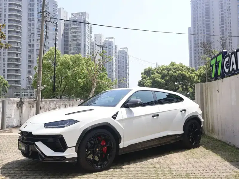 Lamborghini Urus, 2023