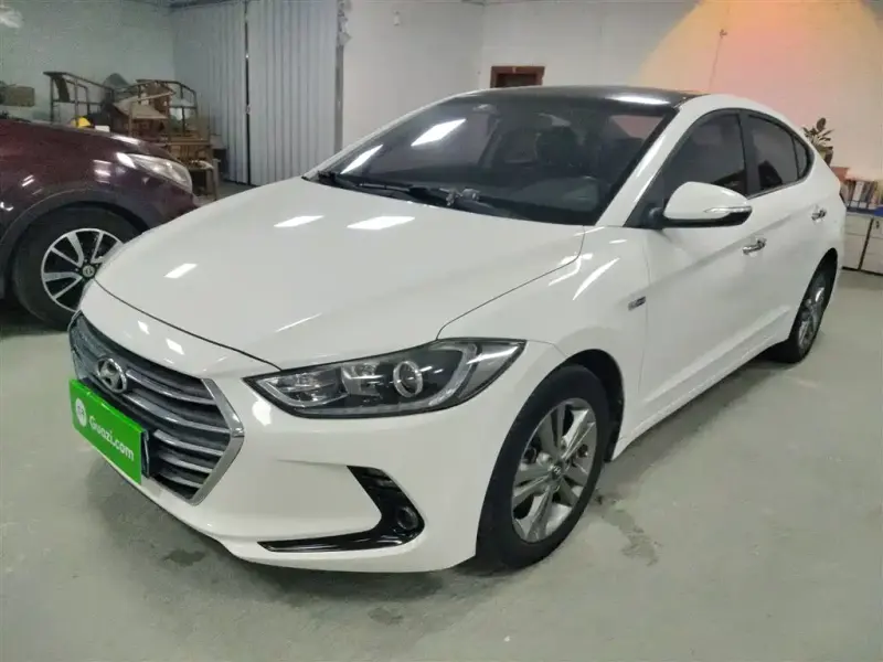 Hyundai Elantra, 2018