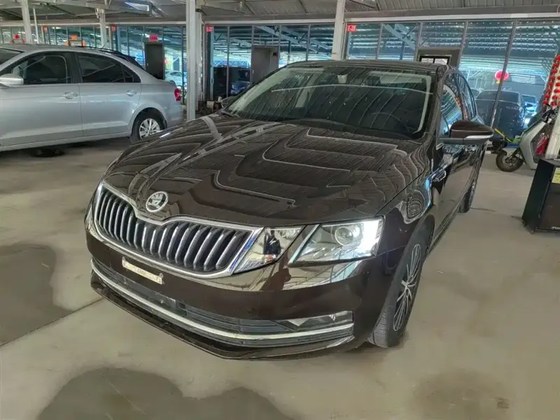 Skoda Octavia, 2018 — фото 1