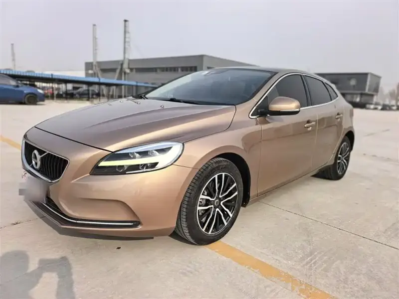 Volvo V40, 2017