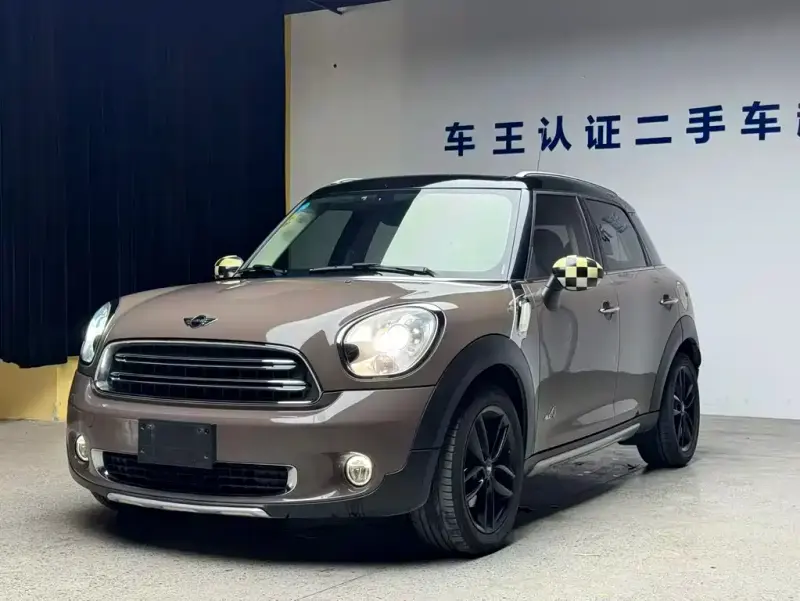 MINI Countryman, 2015
