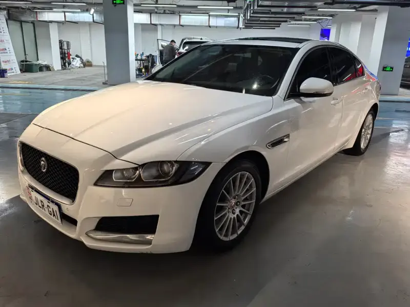 Jaguar XF, 2016