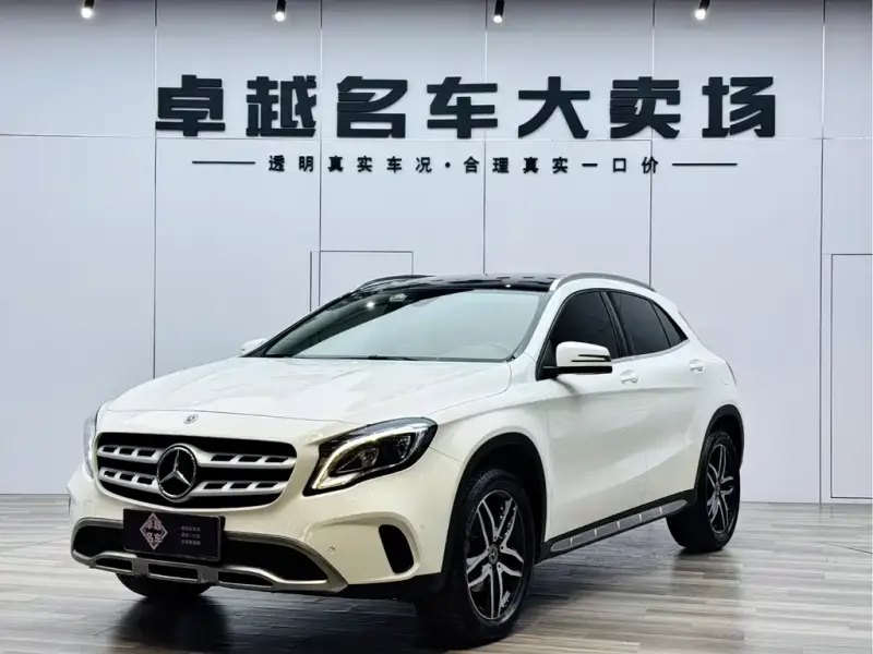 Mercedes-Benz GLA, 2017 — фото 1