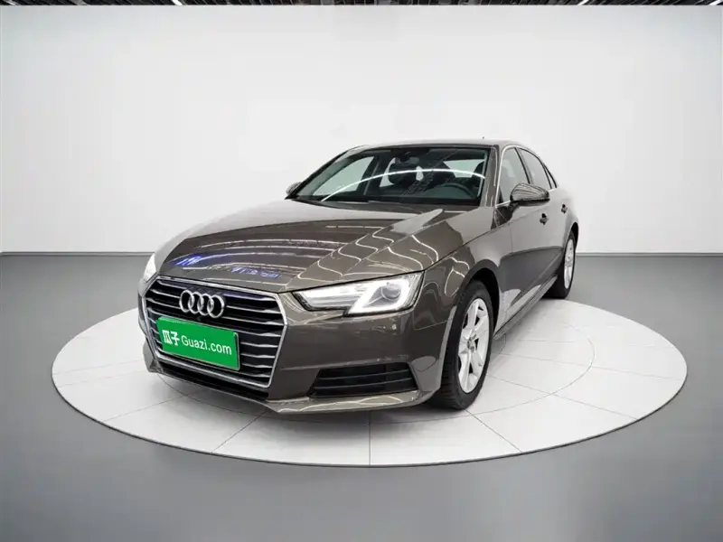 Audi A4L, 2017