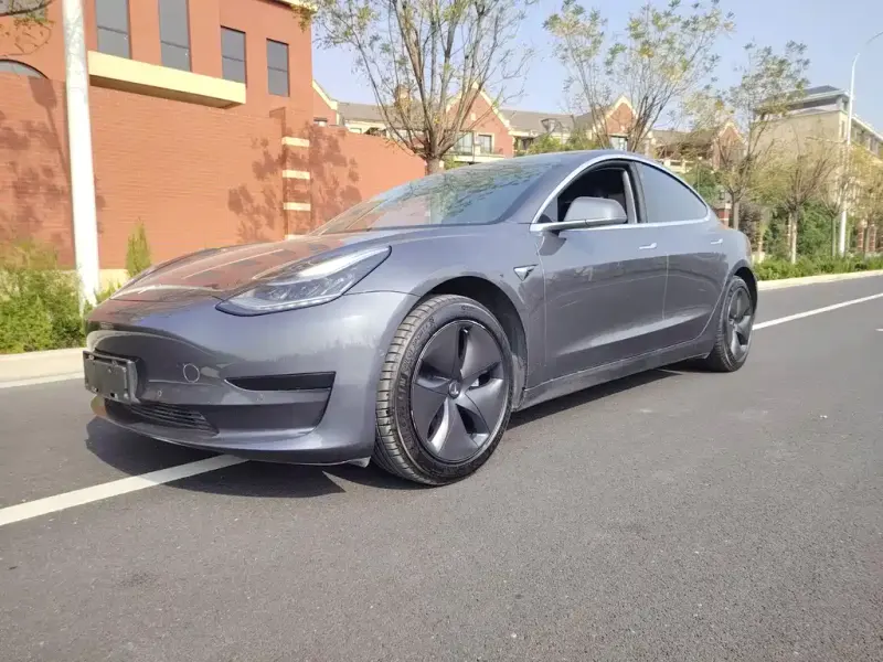 Tesla Model 3, 2020