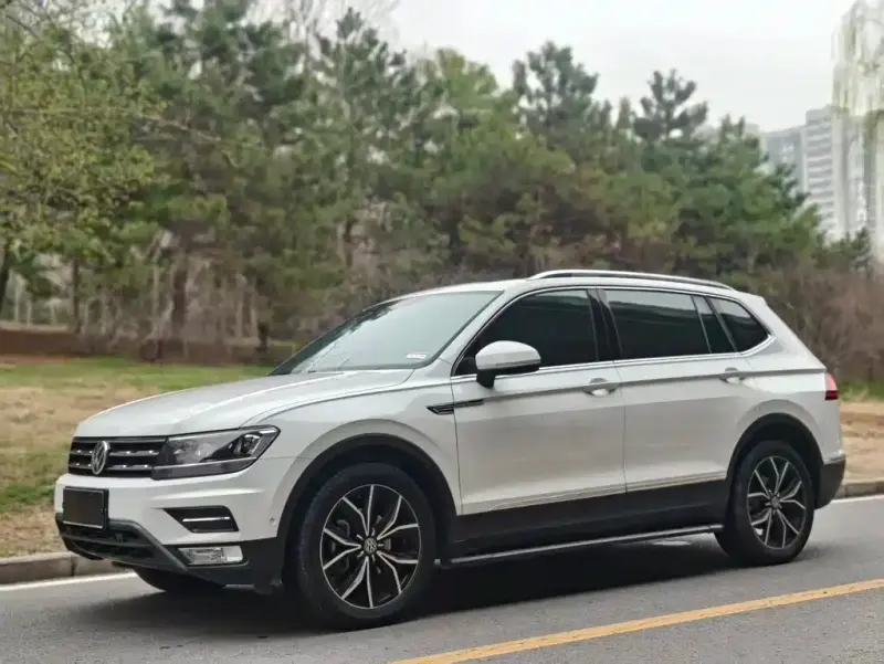 Volkswagen Tiguan L, 2020