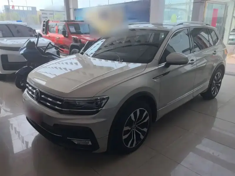 Volkswagen Tiguan L, 2021