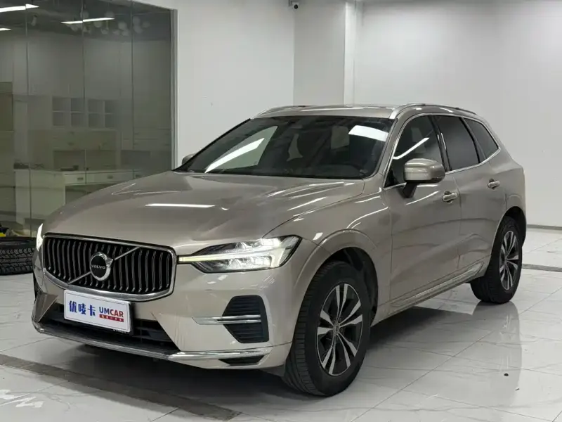 Volvo XC60, 2023 — фото 1
