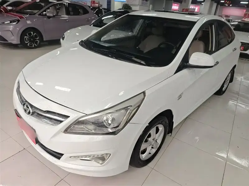 Hyundai Verna, 2014