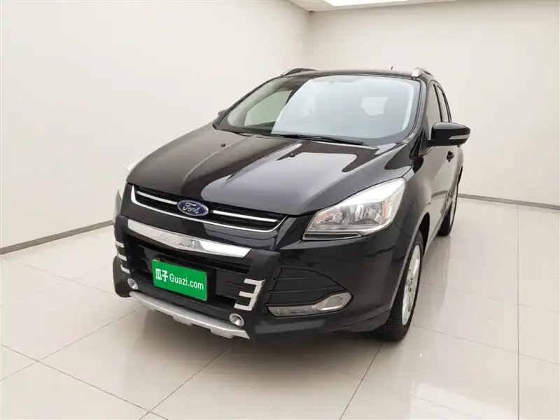 Ford Kuga, 2015