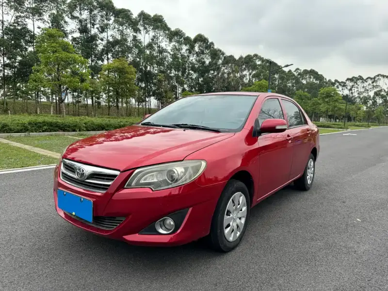 Toyota Corolla, 2015 — фото 1