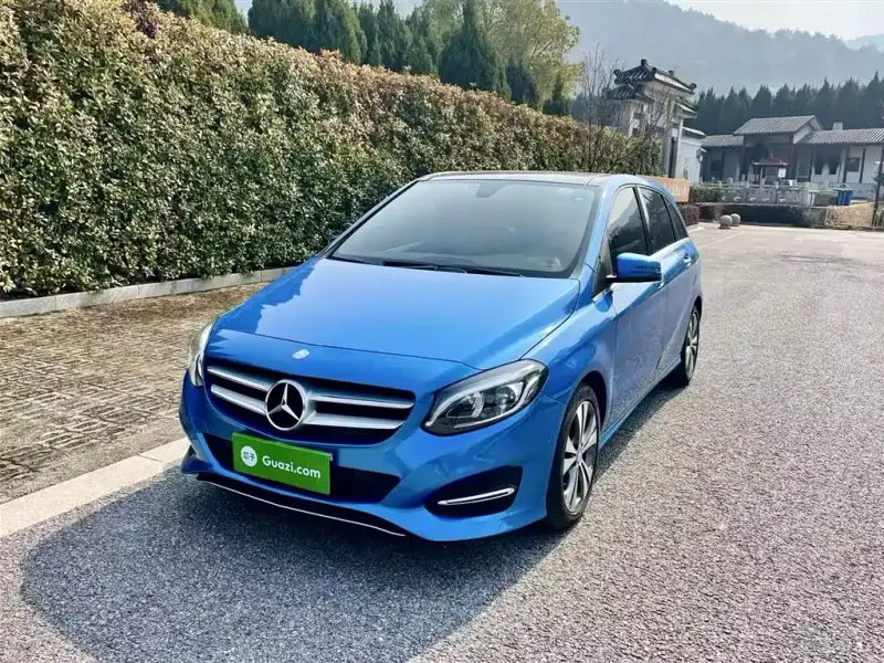 Mercedes-Benz B-Class, 2015