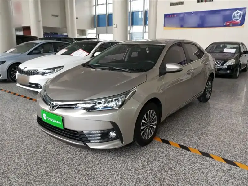 Toyota Corolla, 2018 — фото 1