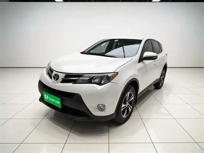 Toyota RAV4, 2015