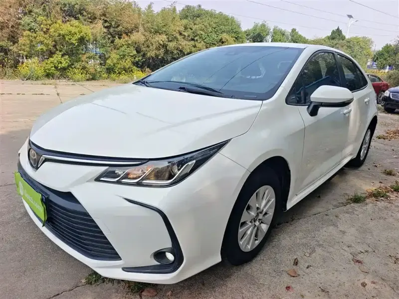 Toyota Corolla, 2022 — фото 1