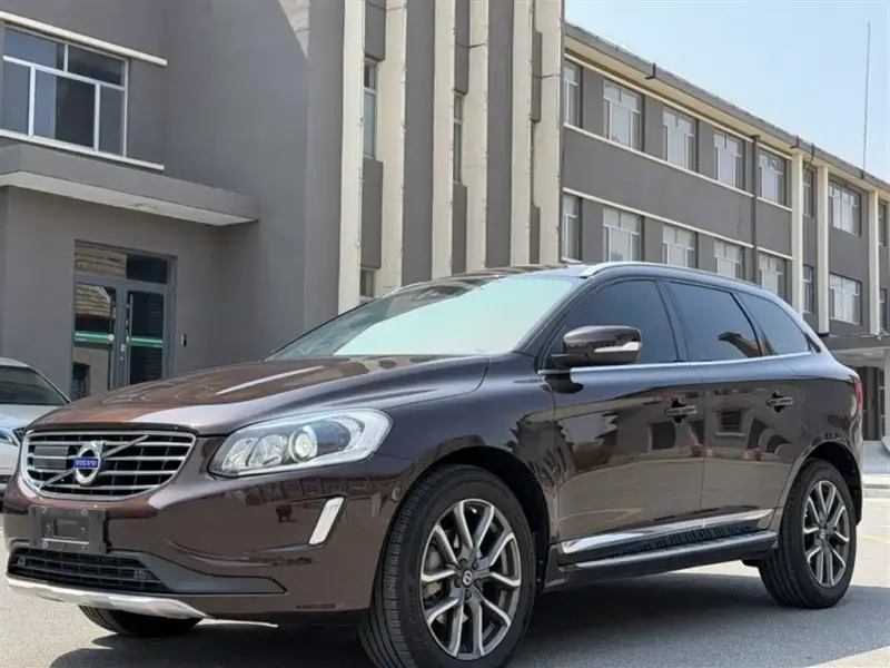 Volvo XC60, 2017 — фото 1