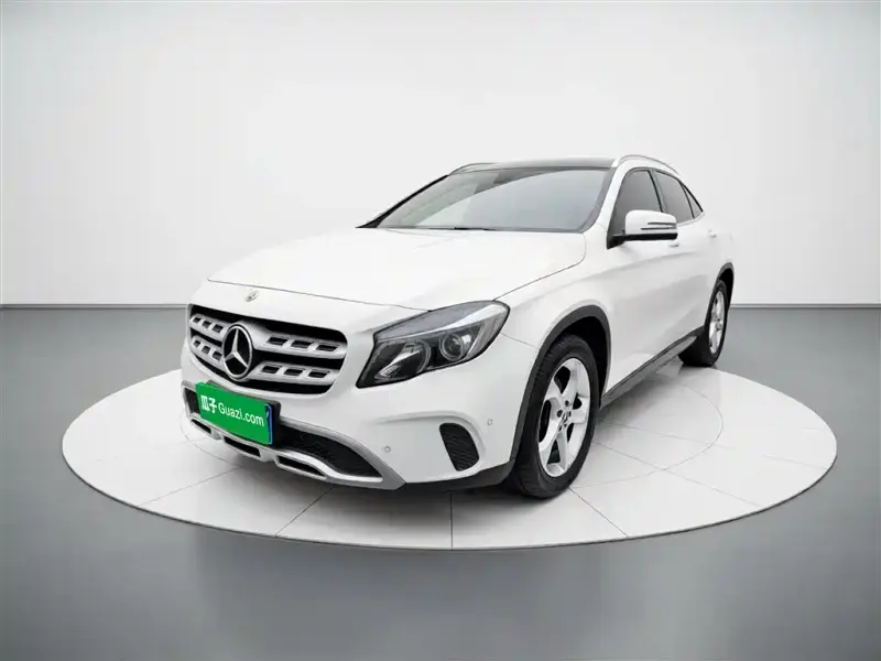 Mercedes-Benz GLA, 2018 — фото 1