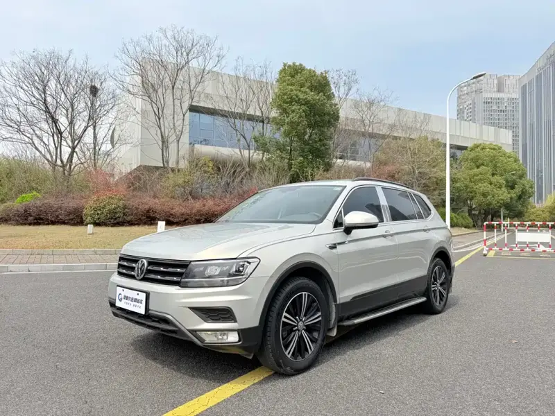 Volkswagen Tiguan L, 2019