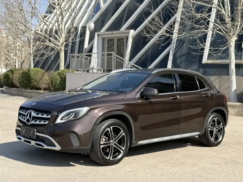 Mercedes-Benz GLA, 2018 — фото 1