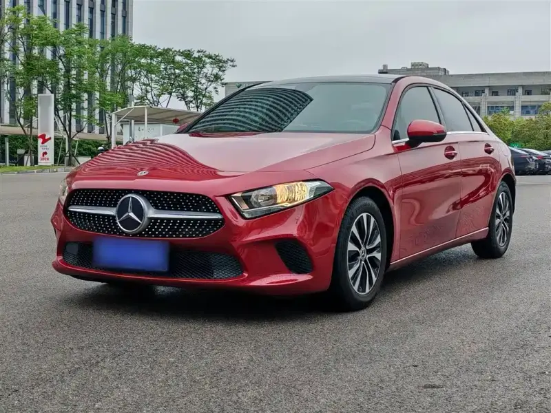 Mercedes-Benz A-Class, 2020 — фото 1