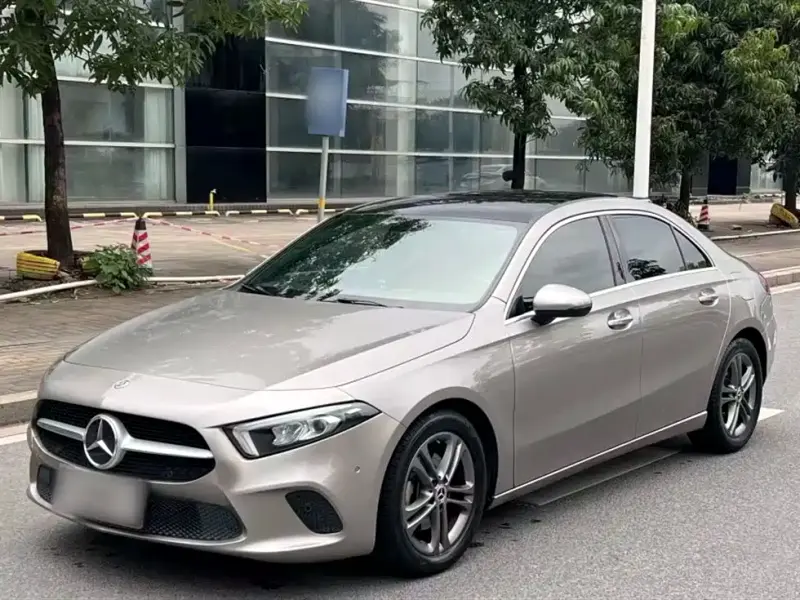 Mercedes-Benz A-Class, 2020 — фото 1