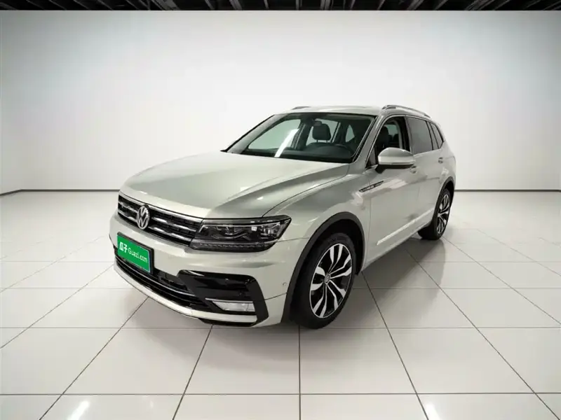 Volkswagen Tiguan L, 2021 — фото 1