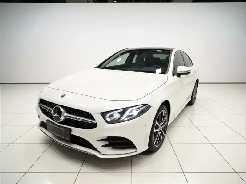 Mercedes-Benz A-Class, 2021 — фото 1