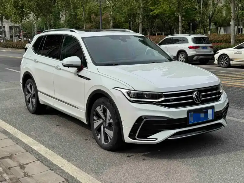 Volkswagen Tiguan L, 2024