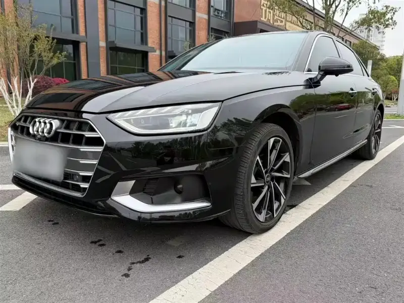 Audi A4L, 2022