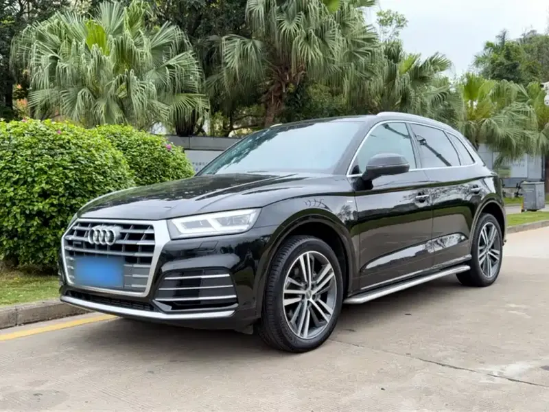 Audi Q5L, 2021
