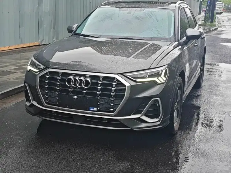 Audi Q3, 2022