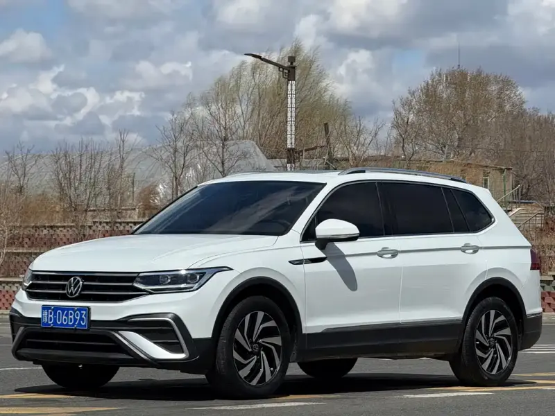 Volkswagen Tiguan L, 2022
